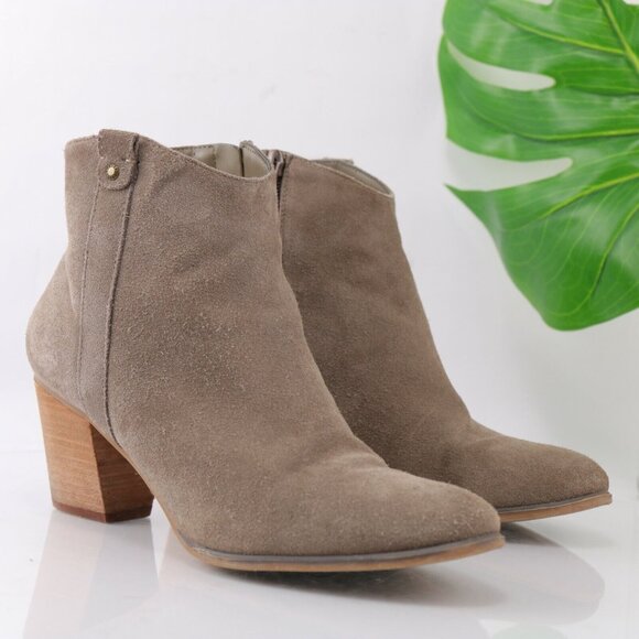 Bass Womens Shiloh Boot Size 9 Tan Taupe Suede Block Heel Boho Comfy Bootie - Picture 1 of 11